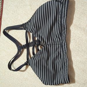 Victoria sport striped sports bra